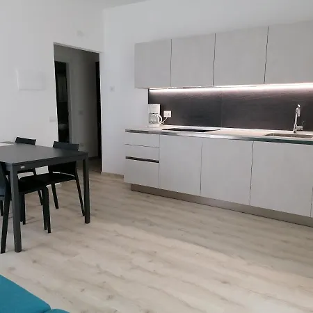 Casa Romani Lake Apartments Torbole Sul Garda Exterior foto