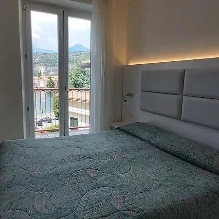 Casa Romani Lake Apartments Torbole Sul Garda Exterior foto